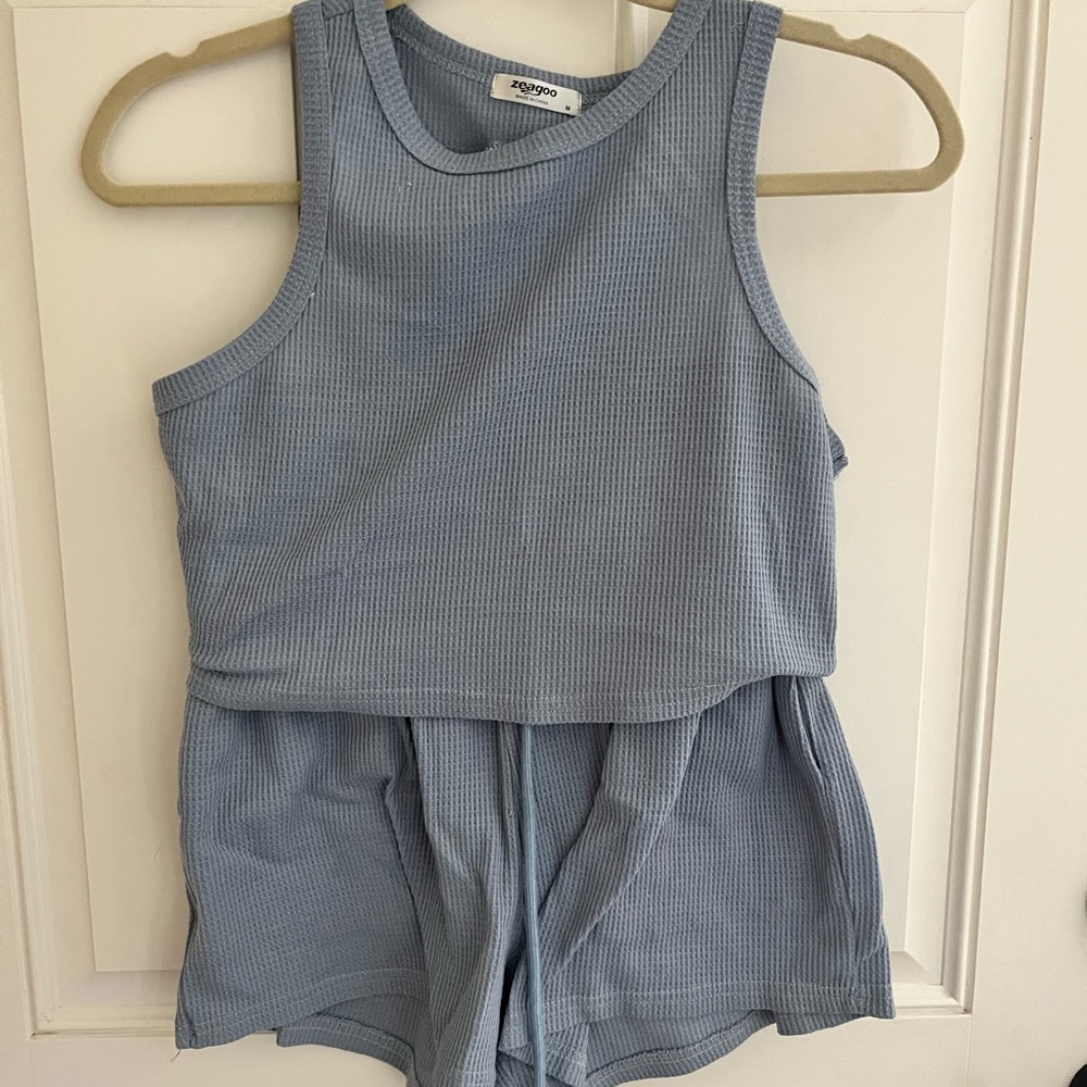 Zeagoo Light Blue Textured Top